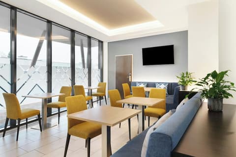 Four Points Flex by Sheraton Salzburg Messe, Lobby