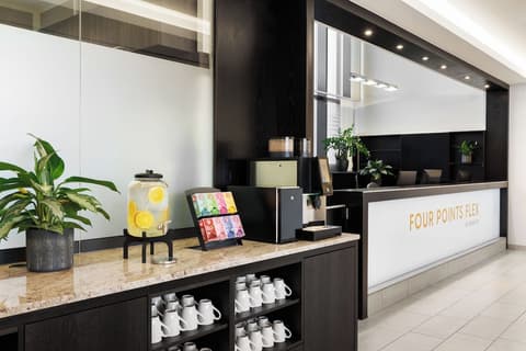 Four Points Flex by Sheraton Salzburg Messe, Lobby