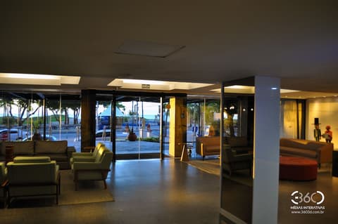 Marante Plaza Hotel, Reception