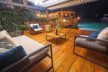 Blu Galapagos Sustainable Waterfront Lodge, Living area