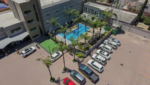 Hotel & Suites Aliana, Exterior