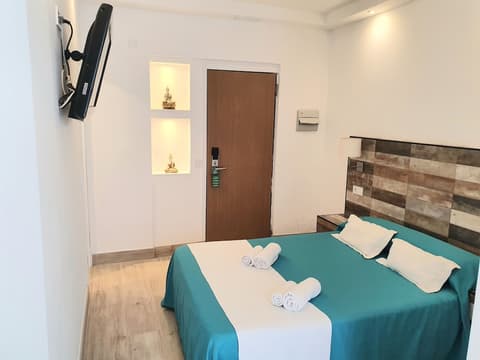 Hotel Zen Airport with Free shuttle, Room