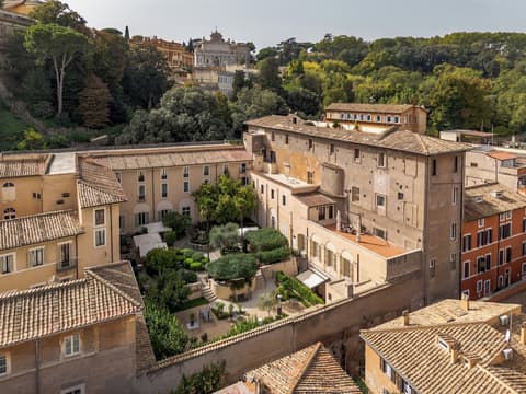 Donna Camilla Savelli – VRetreats, Interior