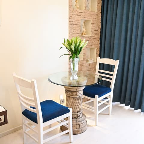 The Shalimar Hotel, Room