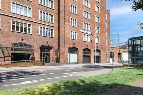 Premier Inn Köln City Mediapark, Exterior