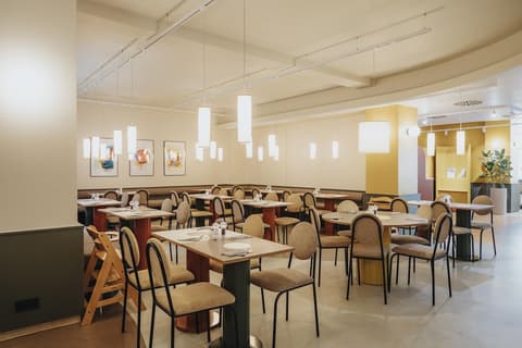 Premier Inn Köln City Mediapark, Bar (on property)