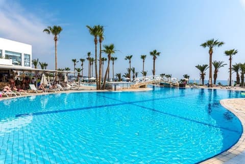 Ascos Coral Beach Hotel, Pool