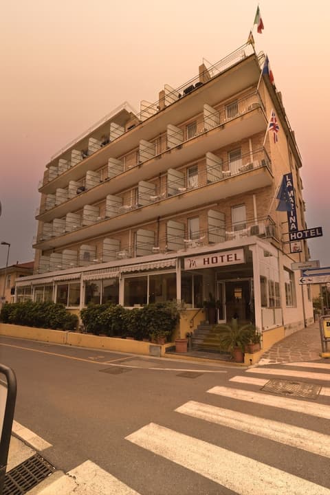 Hotel La Marina Mhotelsgroup, Exterior