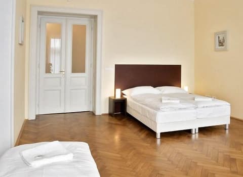 RiverView Palace Apartments, Room