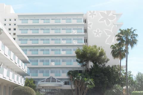 Hotel Oleander, Front of property