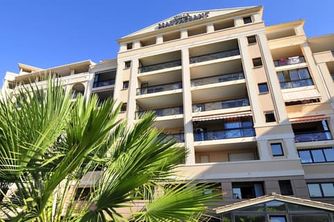 Residhotel Villa Maupassant, Front of property