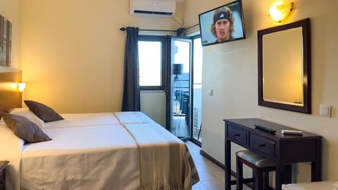 Hotel Avenida Praia, Room