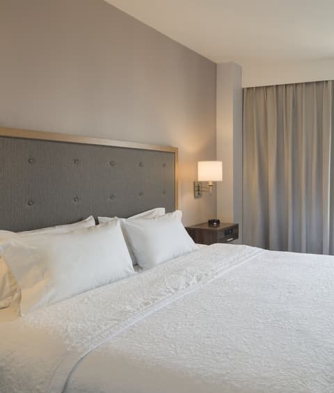 Hampton Inn Manhattan/Times Square South, Room