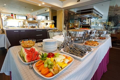Rocca al Mare Hotel, Breakfast meal
