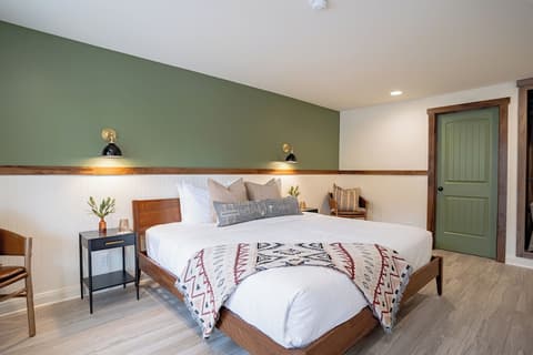 Petty Ranch Inn, Room