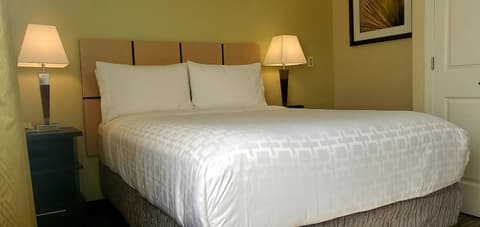 Candlewood Suites Houston Medical Center by IHG, Room