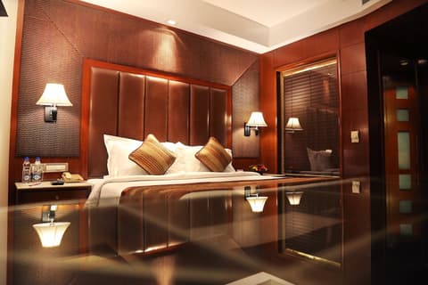 The Acura BMK, Living area