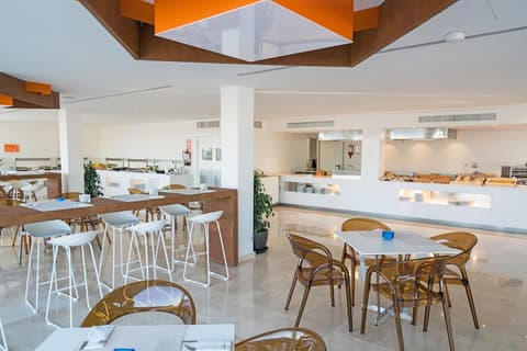 Hotel THB Naeco Ibiza - Adults Only, Bar (on property)