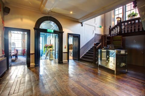 Oddfellows Chester Hotel and Apartments, Lobby