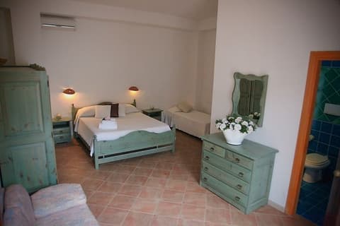 Hotel Micalosu, Room