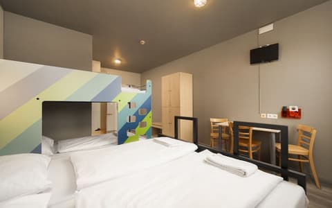 a&o Wien Stadthalle, Room