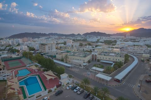 Al Falaj Hotel, Rooftop terrace
