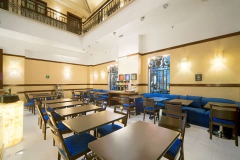 Hampton Inn & Suites Mexico City - Centro Historico, Restaurant