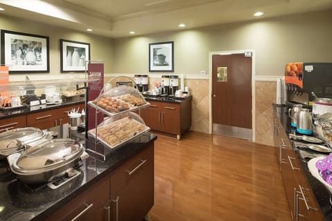 Hampton Inn & Suites Little Rock-Downtown, Restaurant