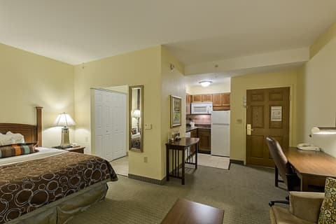 Staybridge Suites Harrisburg by IHG, Room