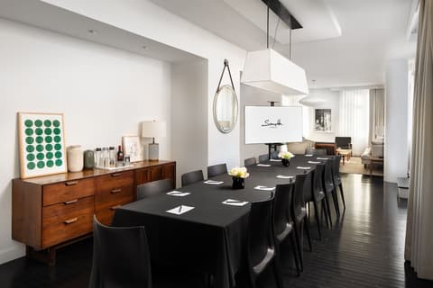 Smyth Tribeca, Living area