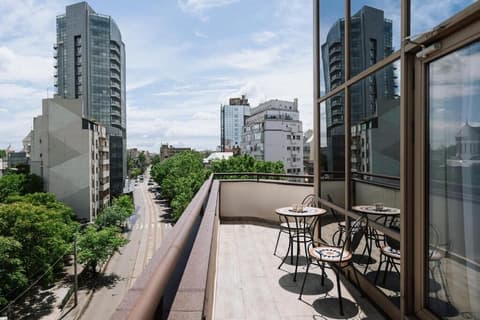 Hotel Duke Armeneasca, Terrace/patio