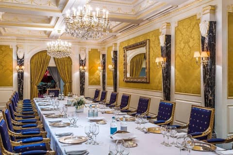 The Bentley London, Restaurant