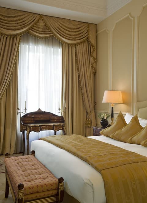 The Bentley London, Room