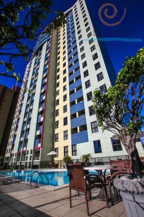 Paradise Flat, Front of property