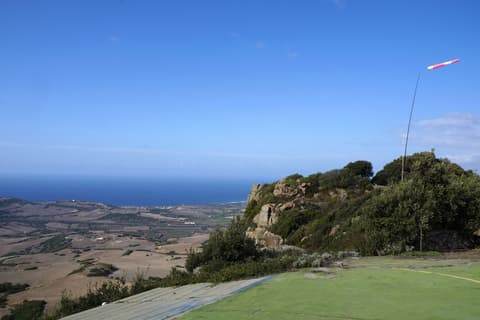 Hotel Residence Ampurias, Skydiving