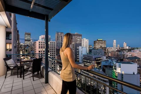 Oaks Sydney Castlereagh Suites, Room