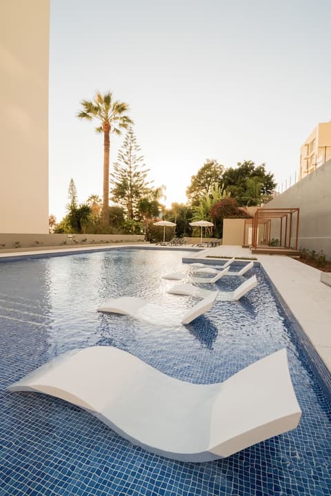 Hotel Girassol - Suite Hotel, Outdoor pool