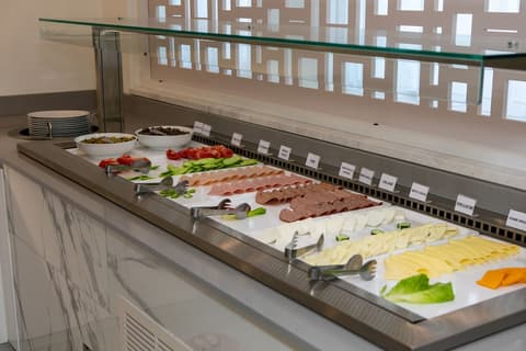 Best Western Plus Larco Hotel, Breakfast buffet
