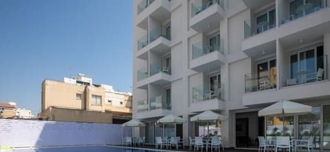 Best Western Plus Larco Hotel, Terrace/patio