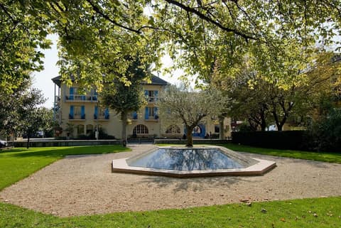 The Originals City, Hôtel L'Iroko, Pool