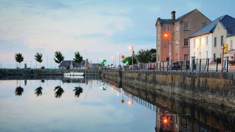 Eyre Square Hotel, Point of interest