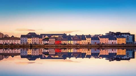 Eyre Square Hotel, Exterior