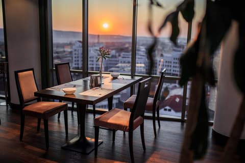 Golden Tulip Ana Tower Sibiu, Restaurant