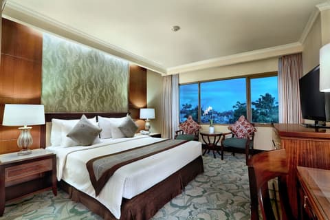Aston Tropicana, Room