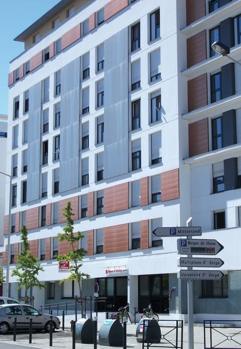 Séjours & Affaires Angers Atrium, Front of property