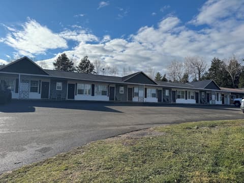 Lincoln Inn Fredericton, Front of property