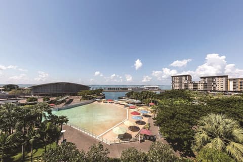 Adina Apartment Hotel Darwin Waterfront, Pool