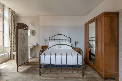 Le Grand Balcon, Room