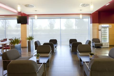 Holiday Inn Express Madrid - Getafe by IHG, Lobby