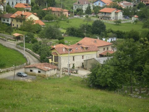 Casa de Aldea Ruiloba, Front of property